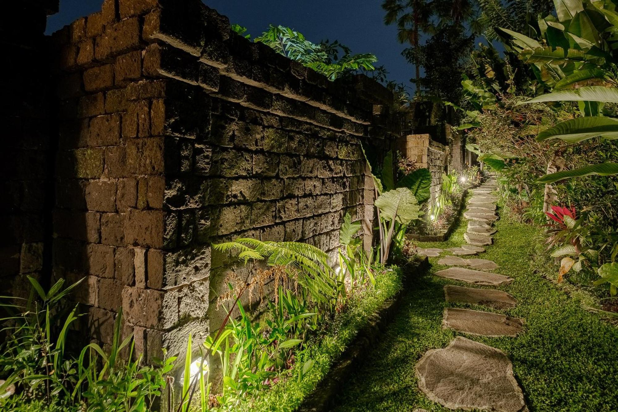 Pratiwi Ubud Villa Exterior foto
